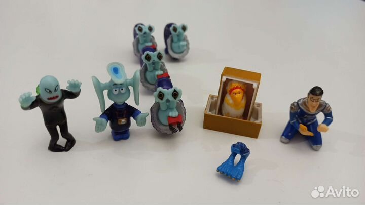 Игрушки фигурки киндер сюрприз