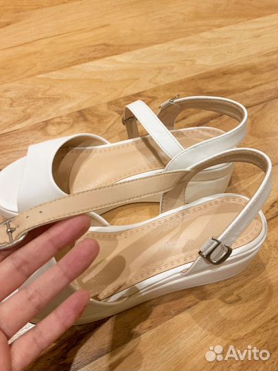 Босоножки бу женские 40