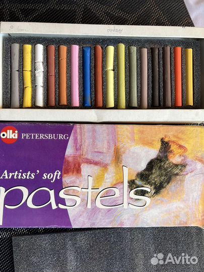 Мелки и краски для рисования, за всё цена