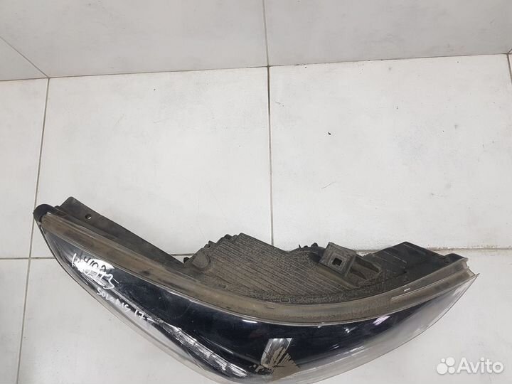 Фара правая Hyundai Solaris