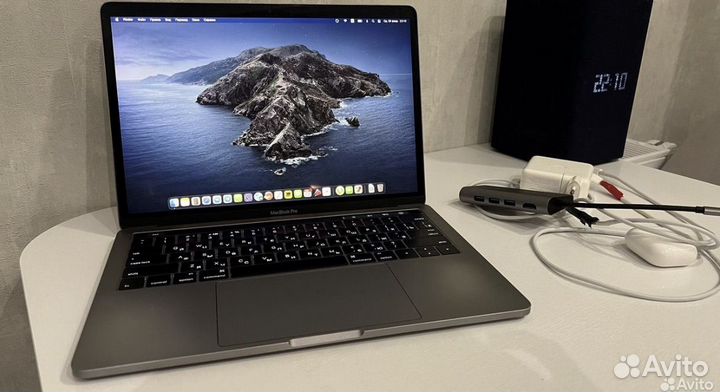 Apple MacBook Pro 13 (2016, 4 порта Thunderbolt 3)