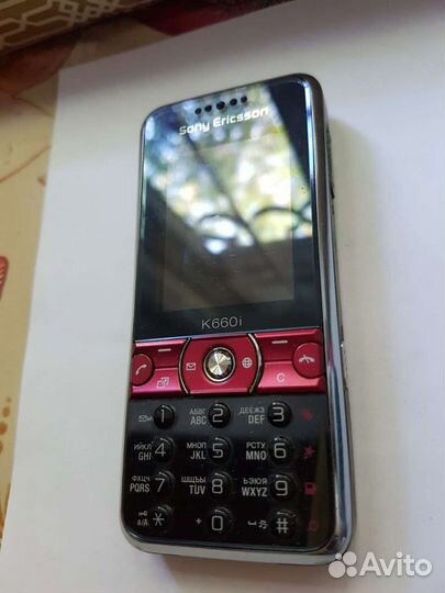Телефон Sony Ericsson K660i
