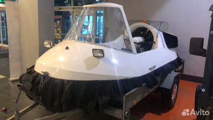 Судно на воздушной подушке Neoteric Hovercraft