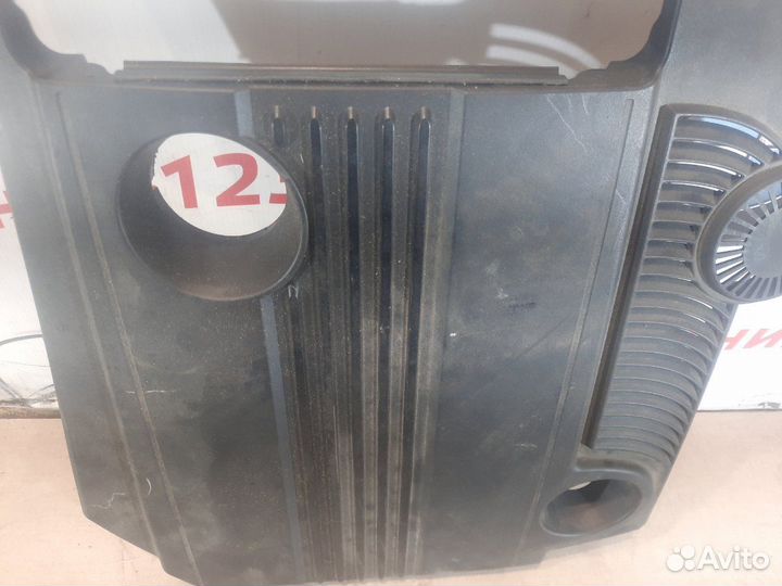 Декоративная крышка двигателя Mercedes C200 W204