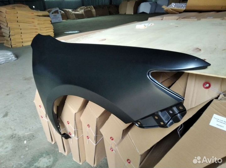 Крыло переднее правое Toyota Camry 50 / 55