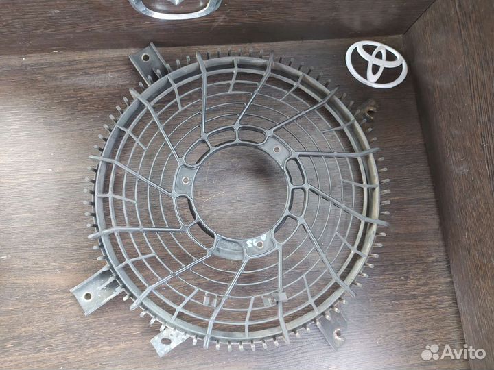 Диффузор вентилятора кондиционера Suzuki Vitara I