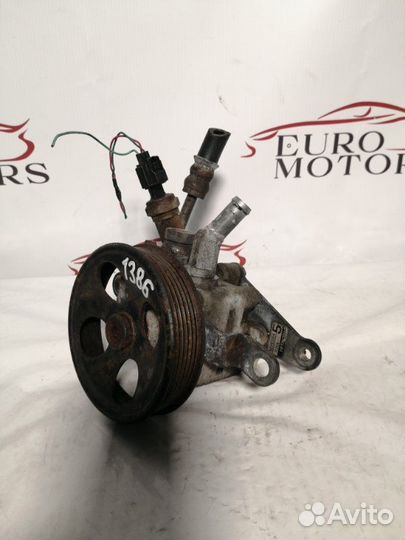 Насос гидроусилителя руля Nissan Teana QR25DE