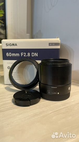 Объектив Sigma AF 60mm f/2.8 DN Art Sony E