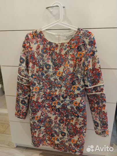 Платье valentino 44