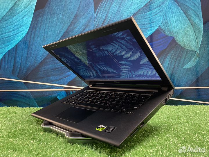 Ноутбук Dell для игр на Core i7 и GTX