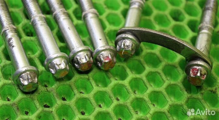 Болт карданного вала передний Suzuki Grand Vitara