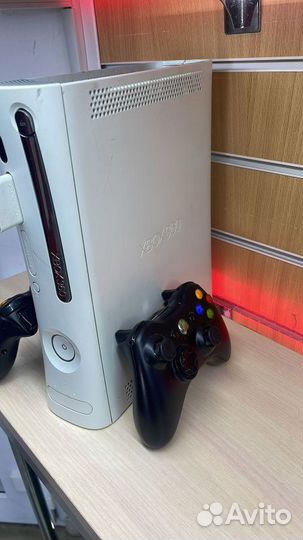 Игровая приставка - Xbox 360
