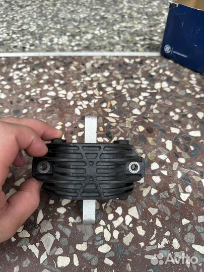 Опора АКПП bmw f10