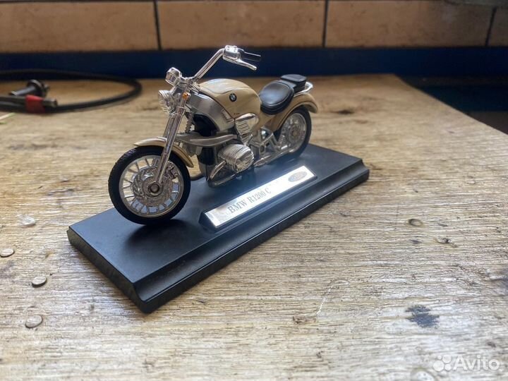 Модель мотоцикла Bmw R1200 C Welly 1/18