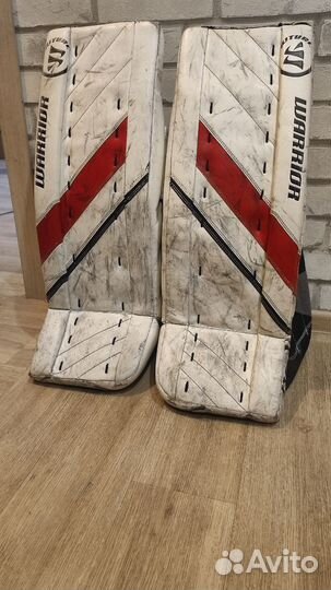 Вратарская хоккейная форма