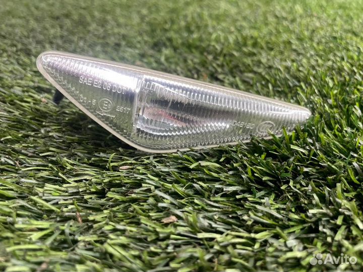 Повторитель поворота в крыло передний левый Bmw X5