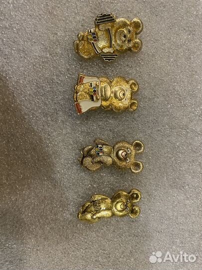 Значки олимпиада 80 мишка