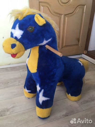 Лошадь игрушка