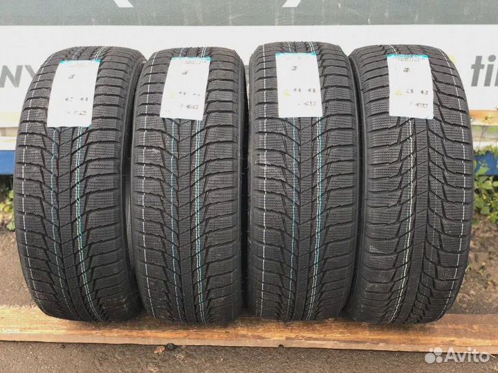 Triangle PL01 215/50 R17