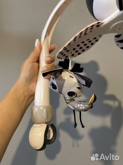 Мобиль на кроватку tiny love