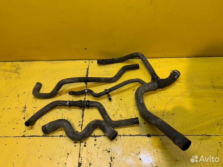 Патрубок системы охлаждения Renault Logan 2004-201