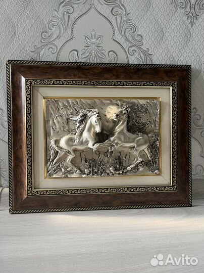 Картина Кони