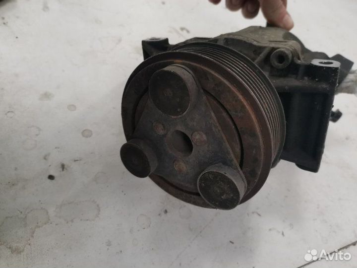 Компрессор кондиционера Nissan Tiida хэтчбек HR16