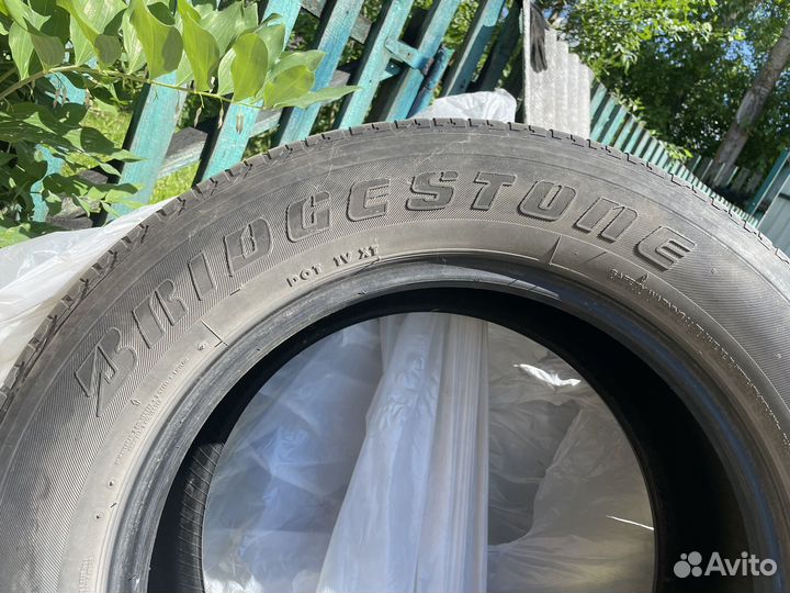 Bridgestone Dueler H/T 684II 265/60 R18