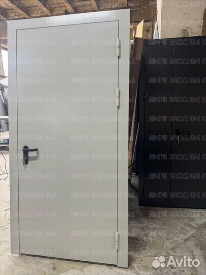 Противопожарная дверь №18