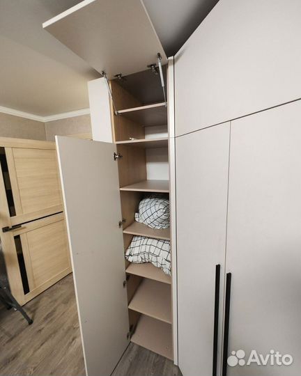 Встроенный шкаф