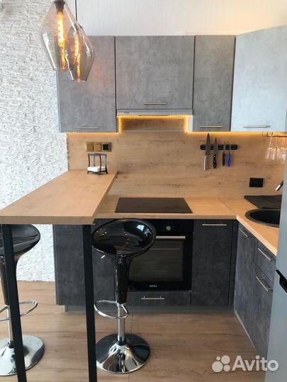 Кухня с барной стойкой (реальная цена)кс07 25920
