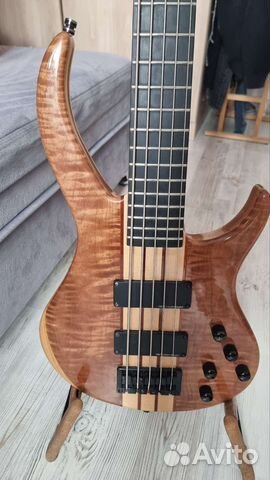 Бас гитара 5 струн Harley Benton