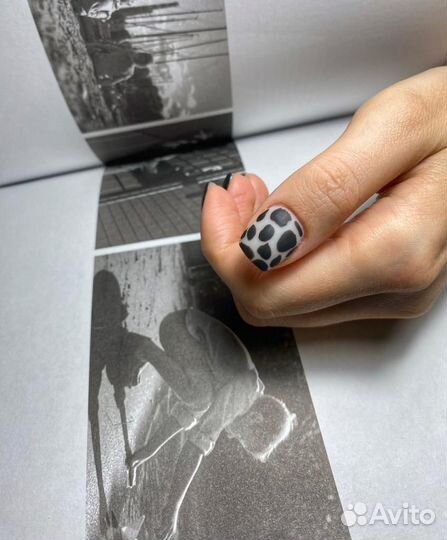 Маникюр педикюр