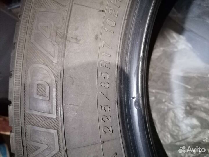 Yokohama Y756 225/65 R17