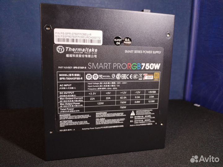 Блок питания 750 W Thermaltake SMART Pro RGB