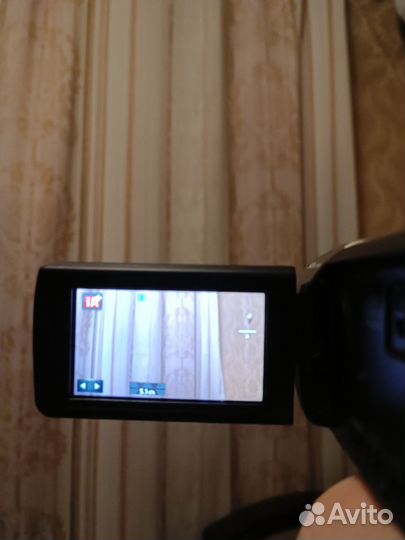 Видеокамера Panasonic hc-v710