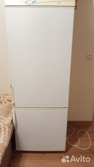 Продам холодильник рабочий бу