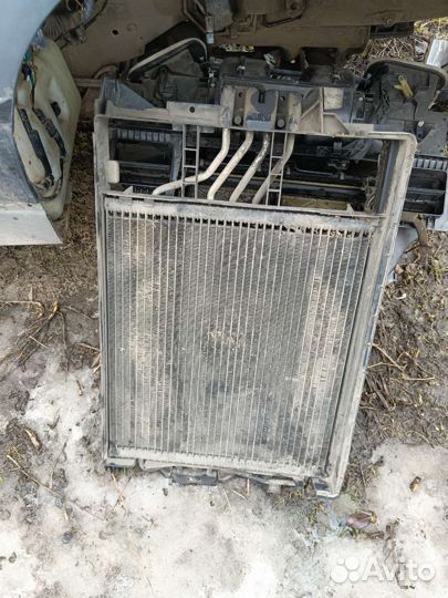 Касета радиатор Кондиционера на бмв е38