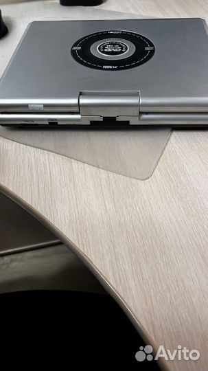 Портативный видеопроигрыватель