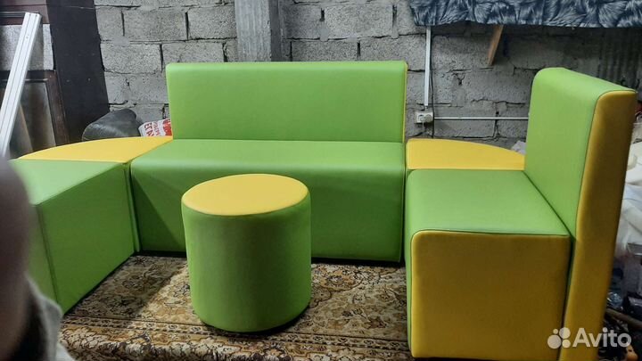 Угловой диван