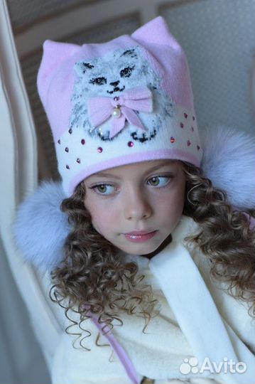 Шапки новые зимние с кошечкой Dan-Dani