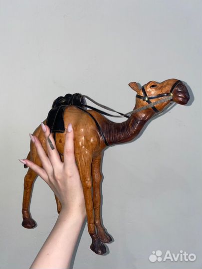Верблюд из натуральной кожи