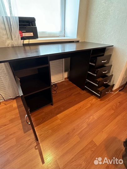 Компьютерный стол