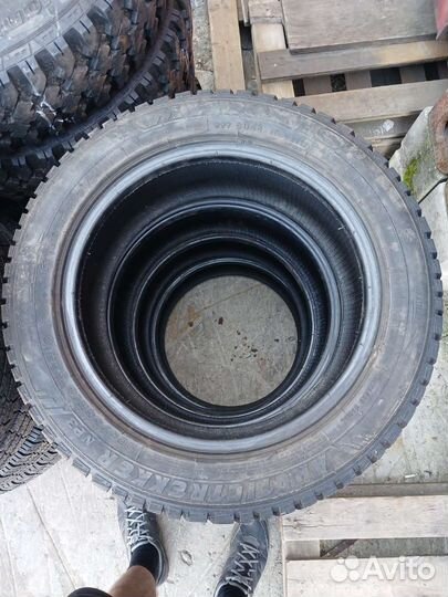 Maxxis ArcticTrekker NP3 205/55 R16 94