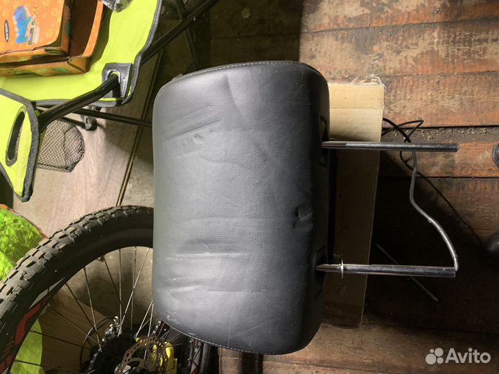 Подголовоники с мониторами от LS 430