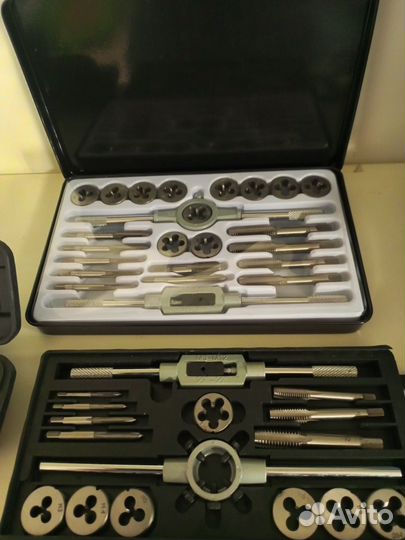 Набор метчиков и плашек