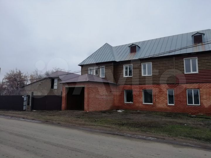 Дом 355,1 м² на участке 47 сот.