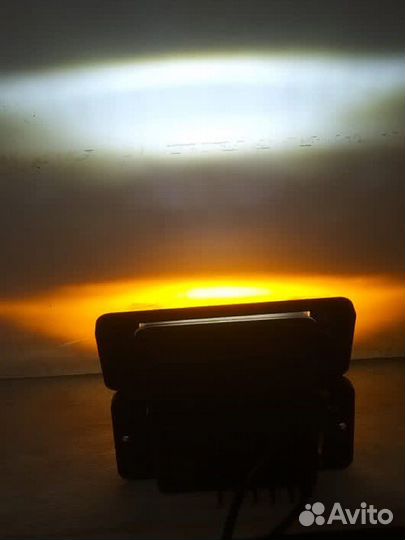 Противотуманные фары на Камаз с дхо белый жёлтый