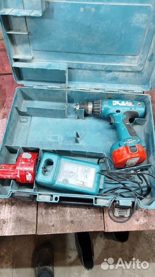 Шуруповерт makita 12v бу