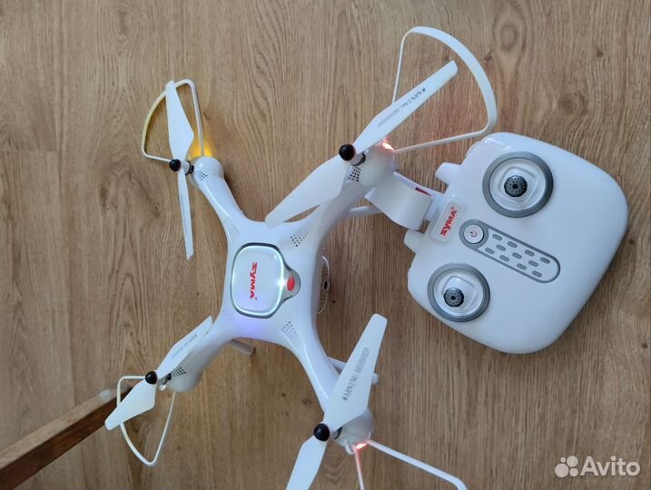 Квадрокоптер с камерой